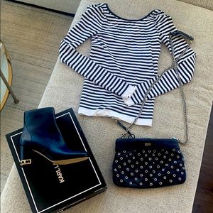 Top. Black leather Booties. Leather grommet purse